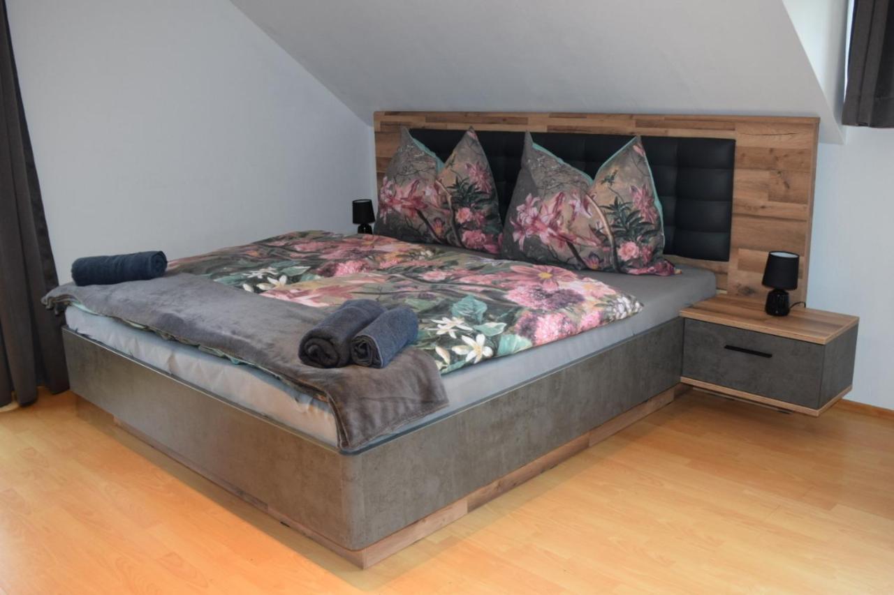Ferienwohnung Familie Pichler Neumarkt in Steiermark Ngoại thất bức ảnh